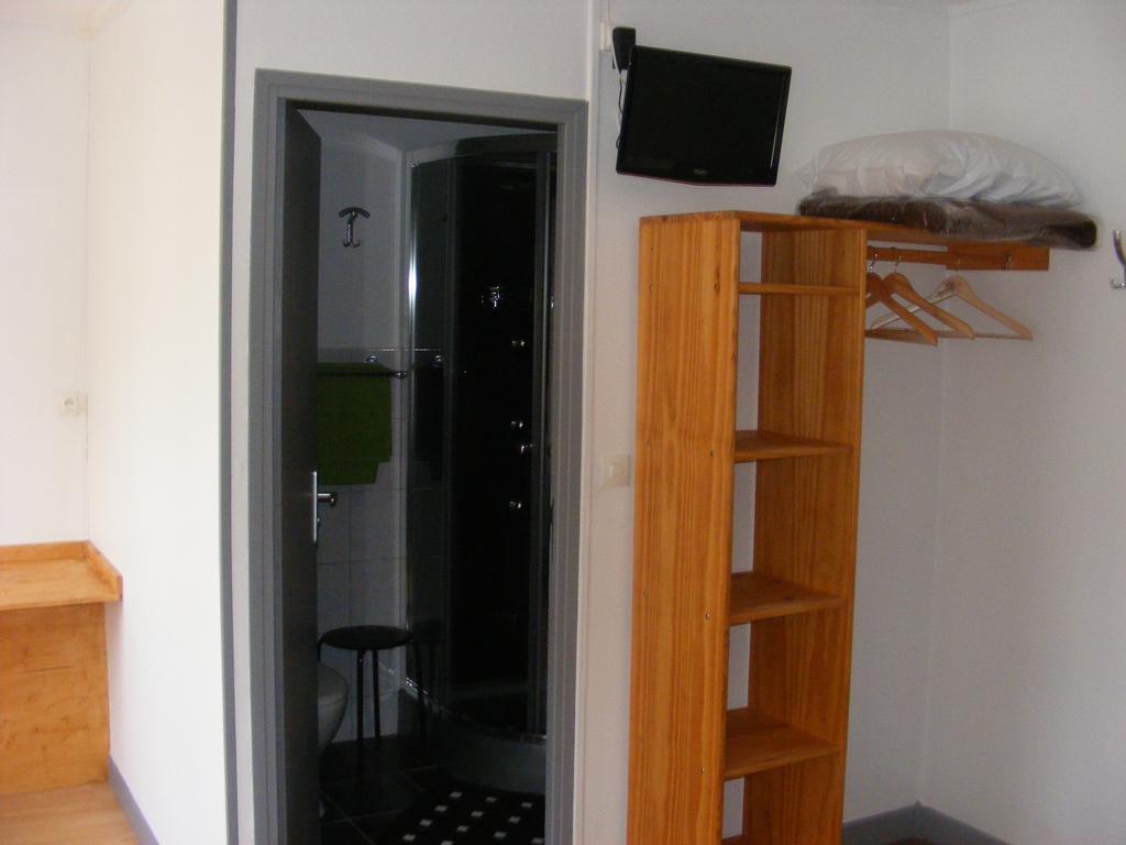 Les Boucles De Meuse Hotel 3 Etoiles Monthermé Eksteriør billede