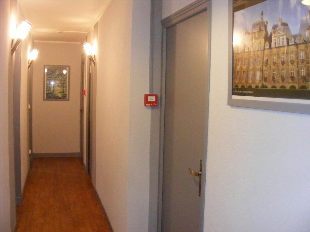 Les Boucles De Meuse Hotel 3 Etoiles Monthermé Eksteriør billede
