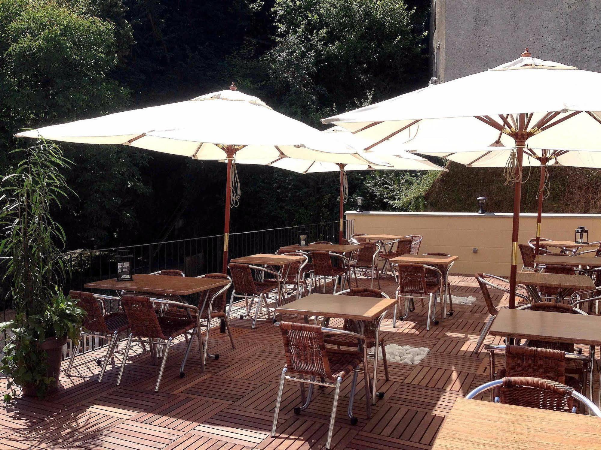 Les Boucles De Meuse Hotel 3 Etoiles Monthermé Eksteriør billede
