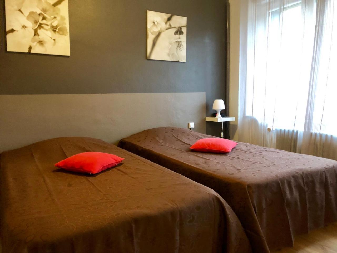 Les Boucles De Meuse Hotel 3 Etoiles Monthermé Eksteriør billede