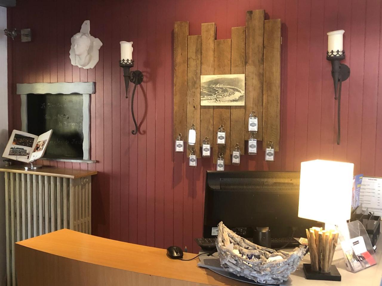 Les Boucles De Meuse Hotel 3 Etoiles Monthermé Eksteriør billede